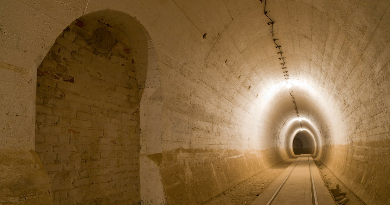 Ta ścieżka rowerowa znajduje się pod ziemią. 3-godzinna wyprawa gwarantuje niezapomniane wrażenia