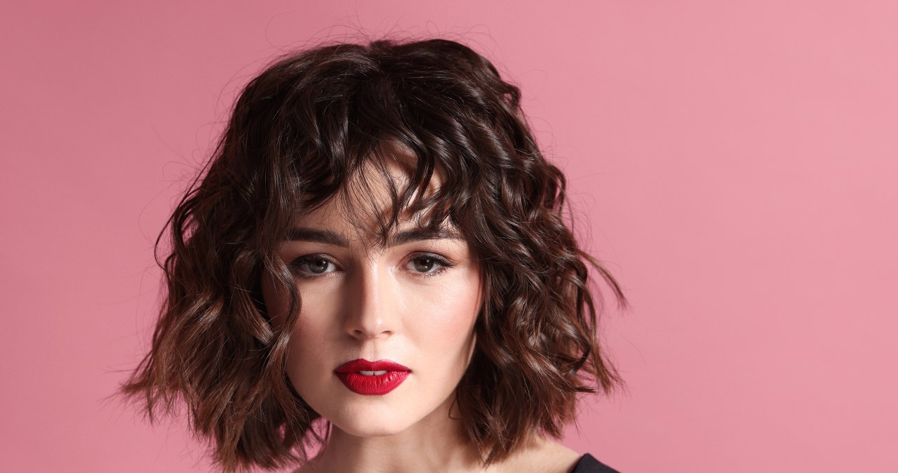 Fale rodem z renesansowego obrazu. To najmodniejsza fryzura tej wiosny