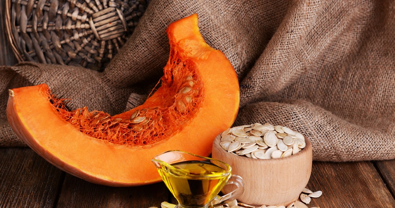 Zmarszczki? Sucha skóra? Ten niedoceniany olej to hit dla kobiet 55+