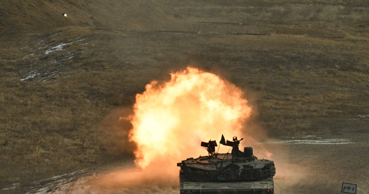 Armia Korei Południowej użyła artylerii. Zaraz pod granicą z Koreą Północną