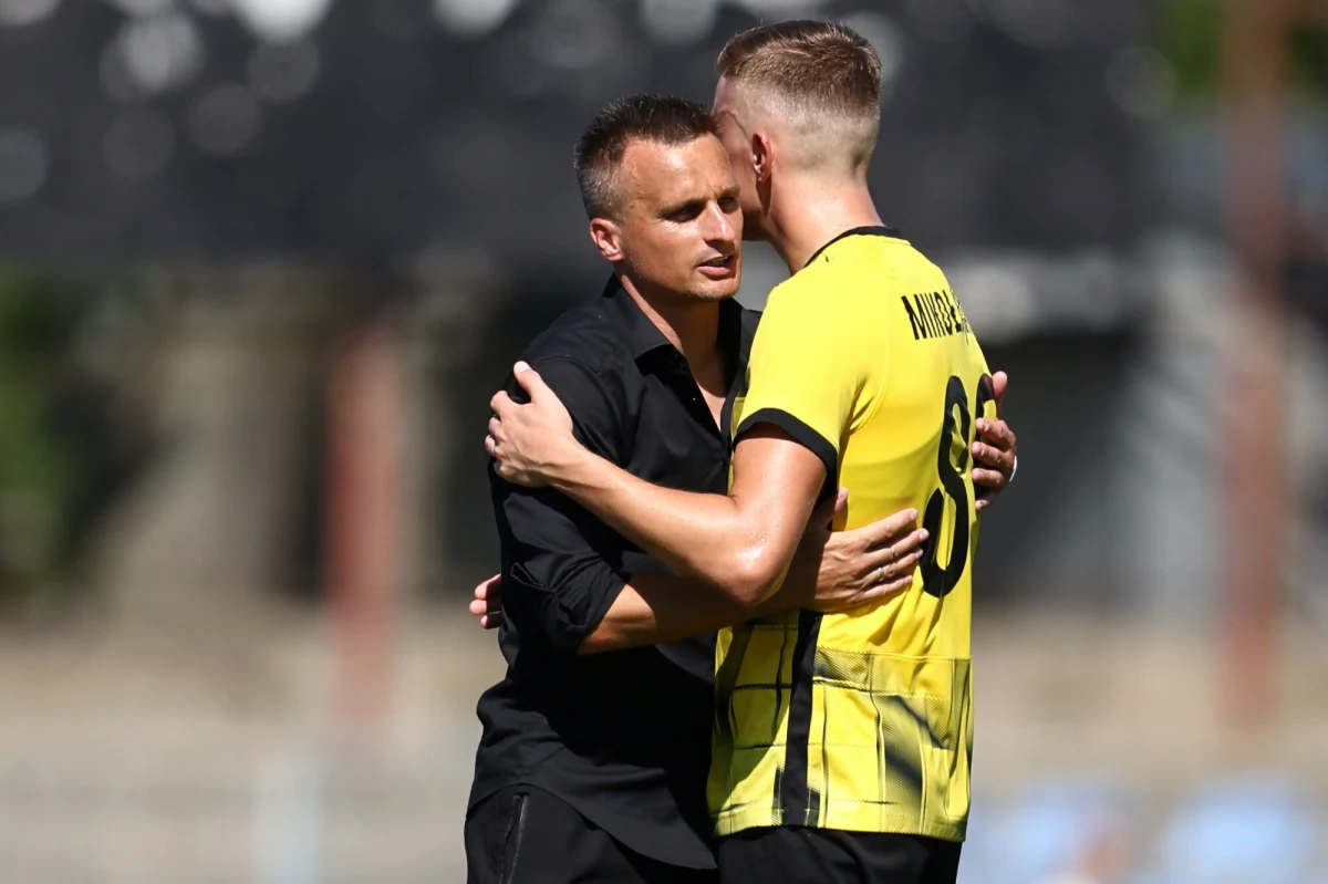 Sławomir Peszko po serii gorszych wyników Wieczystej został zwolniony z funkcji trenera. Krakowski klub, który nadal zajmuje miejsce premiowane awansem do pierwszej ligi, podziękował byłemu reprezentantowi za wkład w sukcesy.