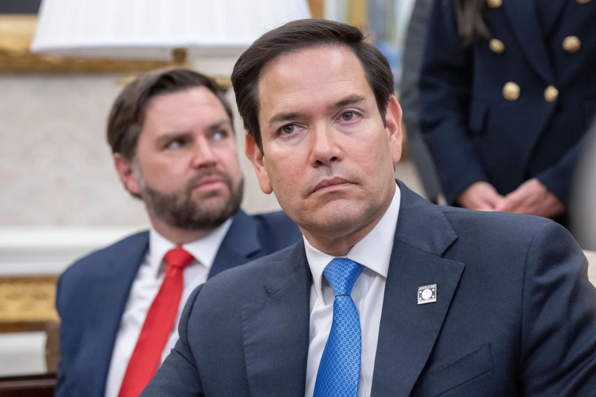 Zaskakujący zwrot wydarzeń. Stany Zjednoczone ogłosiły gotowość do wycofania się z roli mediatora w rozmowach pokojowych między Rosją a Ukrainą, jeśli w najbliższych dniach nie pojawią się wyraźne oznaki postępu. Czy to oznacza koniec amerykańskich wysiłków na rzecz zakończenia konfliktu?