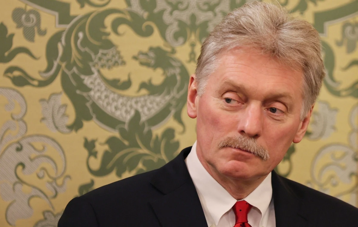 Kreml nie podziela pesymizmu Marco Rubio. O ile sekretarz stanu USA oświadczył, że Rosji i Ukrainie zostało mało czasu na zawarcie porozumienia, o tyle w Moskwie zachowują spokój. Dmitrij Pieskow przekazał, że zdaniem władz Rosji pewien postęp w negocjacjach jest widoczny. Rzecznik Kremla poinformował także, że Władimir Putin jest otwarty na dialog. Problem w tym, że inni przedstawiciele rosyjskich władz mówią co innego.