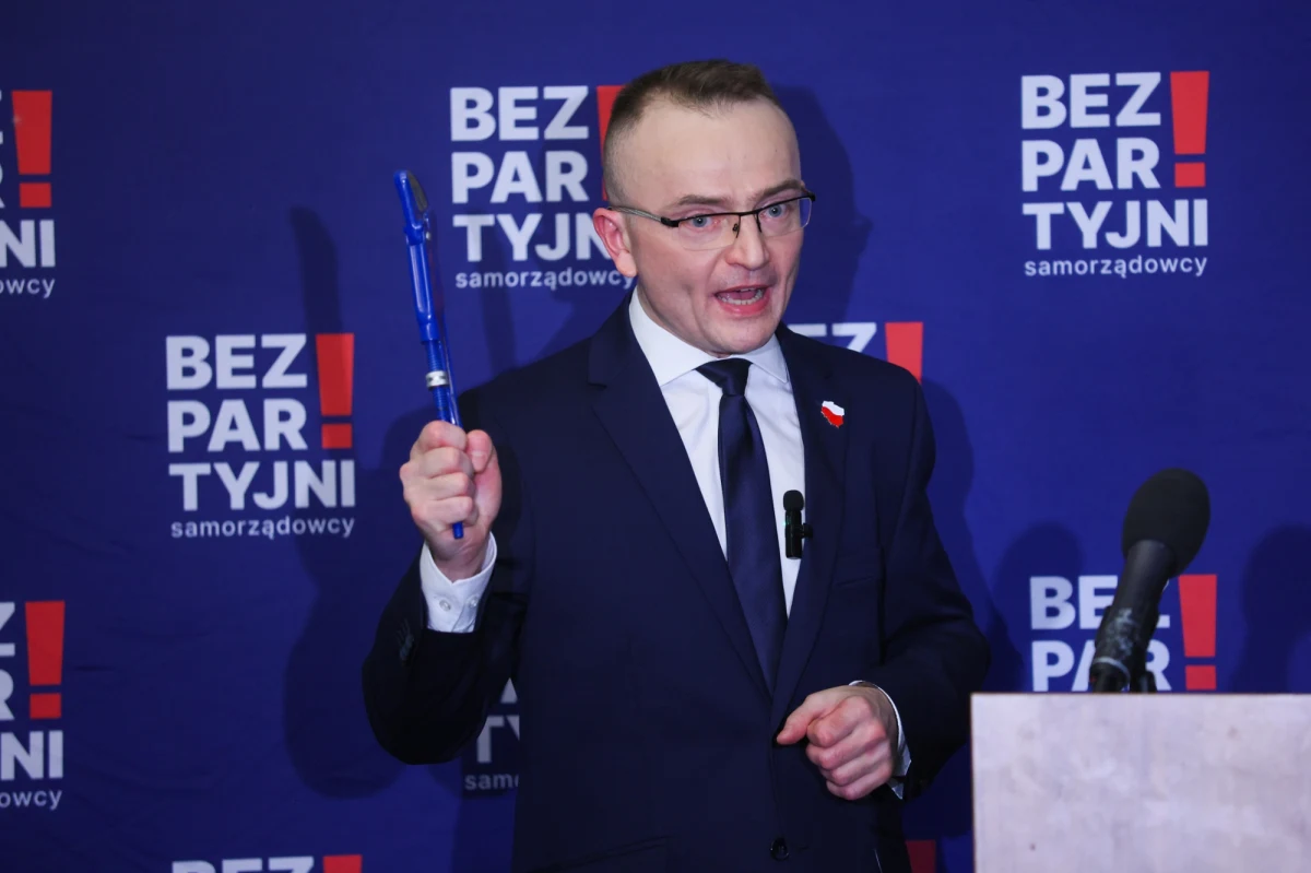 Marek Woch, prezes Ogólnopolskiej Federacji "Bezpartyjni i Samorządowcy", wystartuje w tegorocznych wyborach prezydenckich. Wśród jego postulatów jest zmiana systemu politycznego na prezydencko-parlamentarny. Kim jest Marek Woch? Jaki jest jego program? Szczegóły znajdziecie poniżej! 