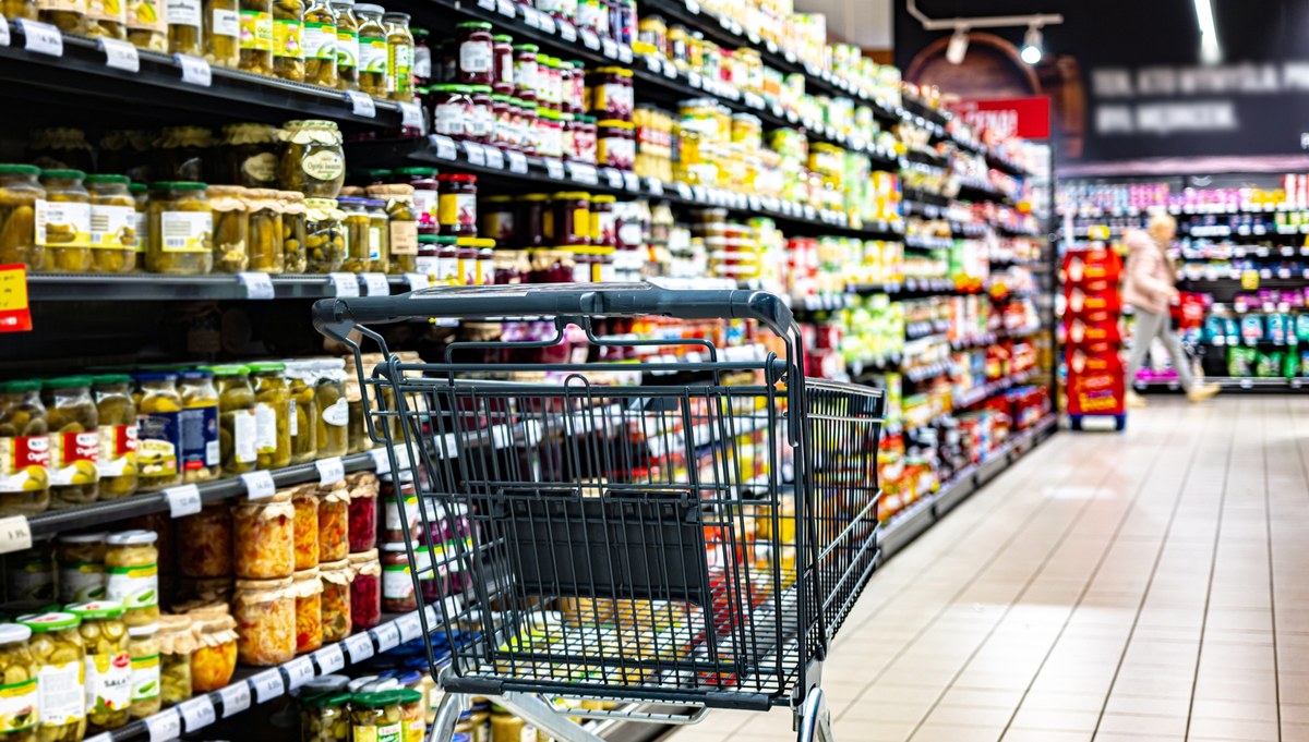 W Wielką Sobotę większość marketów spożywczych będzie czynna do godz. 13. Do tej godziny klientów obsługiwać będą również urzędy pocztowe.