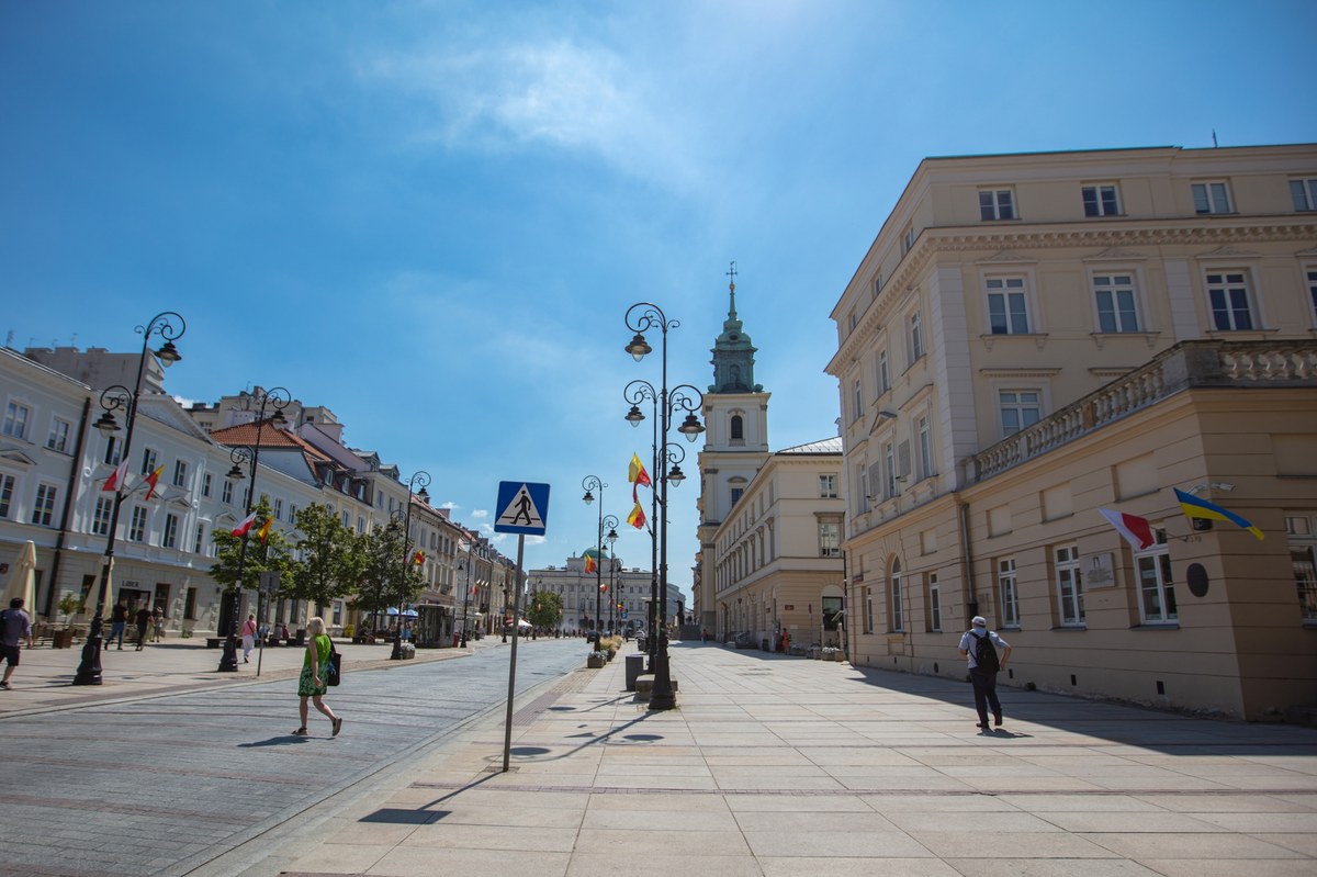 Krakowskie Przedmieście i Nowy Świat deptakami. Zmiany w komunikacji miejskiej