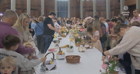 "Wydarzenia": Wielka Sobota. Polacy ruszyli z koszyczkami do kościołów