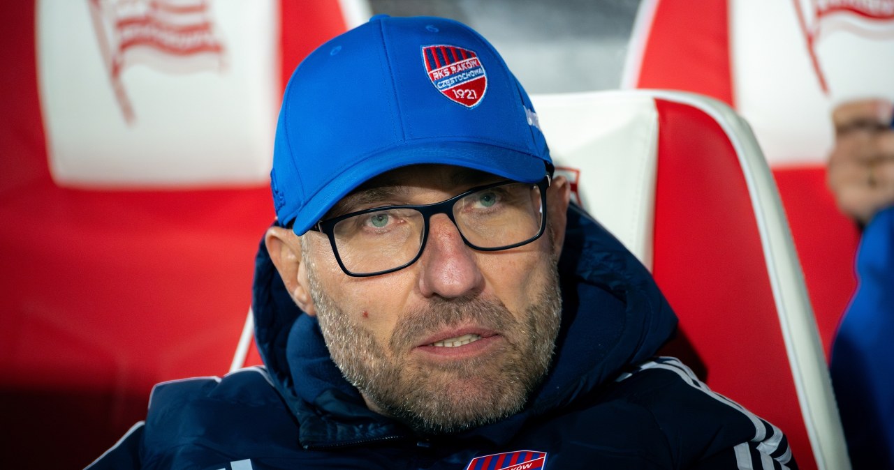 Raków przegrał w hicie, Papszun uderza w sędziego. "Niedopuszczalne zachowanie"