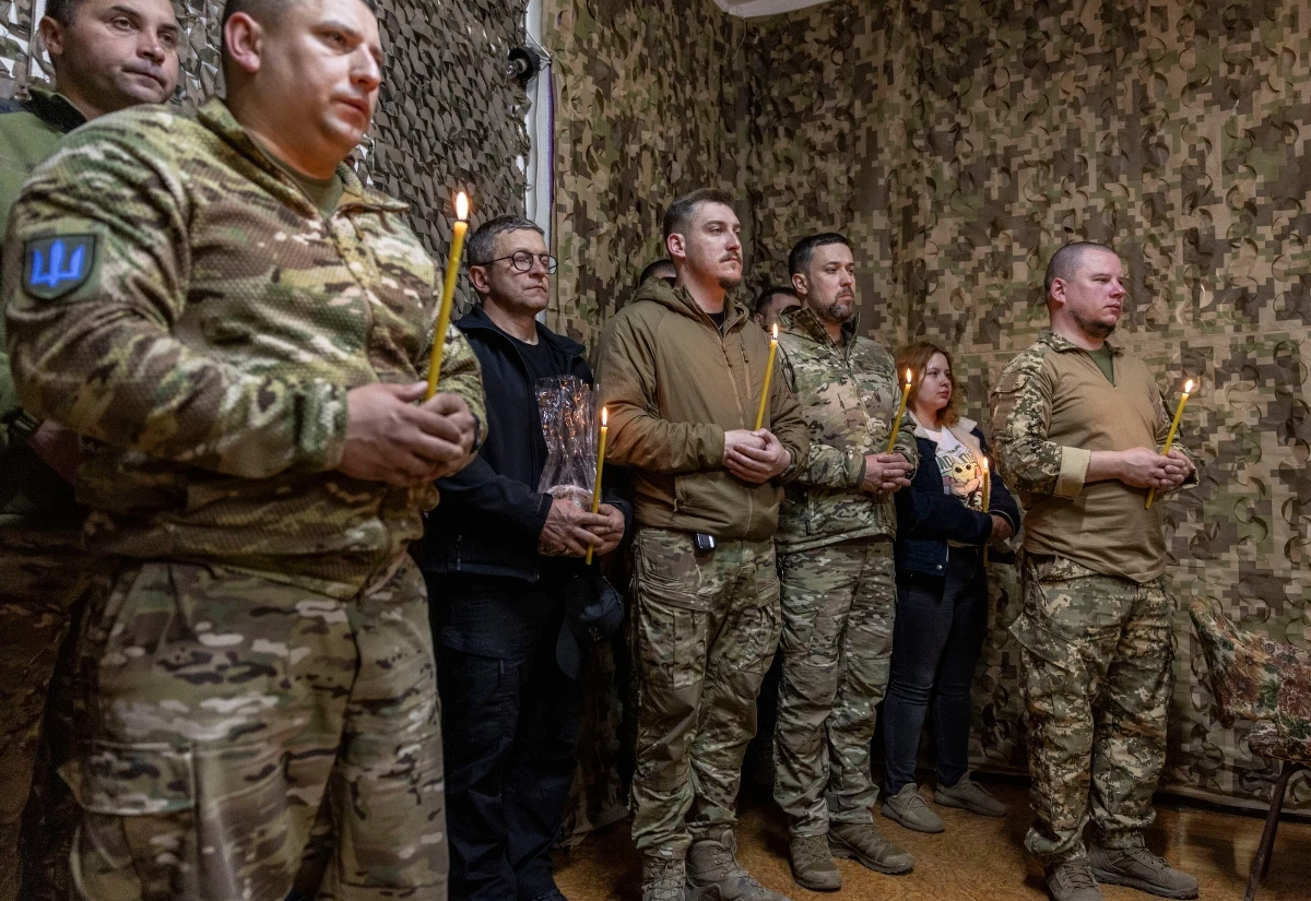 Ukraina proponuje rezygnację z ataków dronów i rakiet dalekiego zasięgu na infrastrukturę cywilną na co najmniej 30 dni, z możliwością przedłużenia - poinformował Wołodymyr Zełenski. Prezydent Ukrainy wyliczył, ile razy Rosja naruszyła ogłoszone przez siebie świąteczne zawieszenie broni.