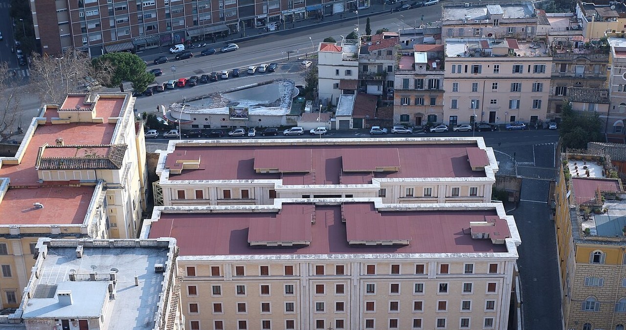 Symbol skromności papieża Franciszka. Dom Świętej Marty