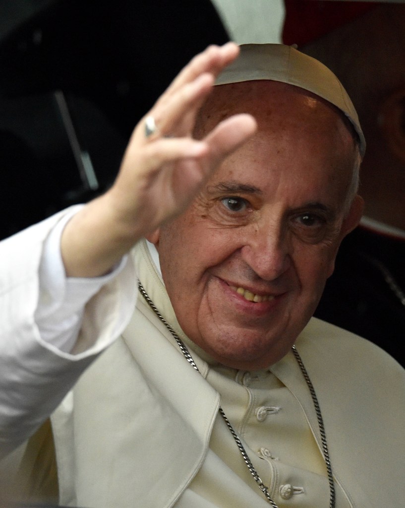 Papież Franciszek na krakowskim lotnisku Balice po zakończeniu wizyty w Polsce - zdj. z 31 lipca 2016 r / fot. Radek Pietruszka / PAP Radek Pietruszka