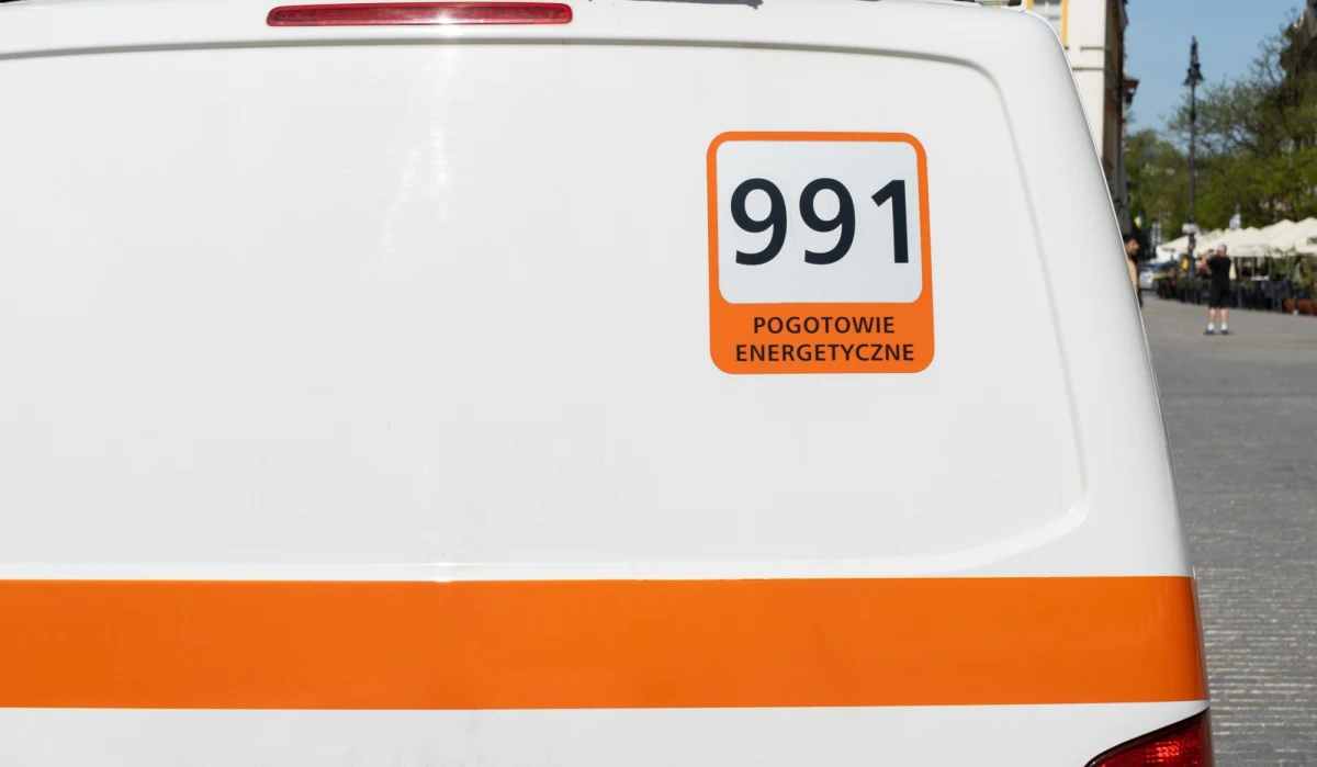 We Wrocławiu od środy, 23 kwietnia, rozpoczną się intensywne prace przy sieciach energetycznych i wodociągowych. W efekcie, przez trzy dni w różnych częściach miasta może zabraknąć prądu i wody – na niektórych ulicach wyłączenia potrwają nawet do 9 godzin.