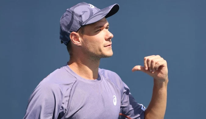 Rośnie forma Polaka przed US Open. 6:4 w pierwszym secie, a potem kłopoty