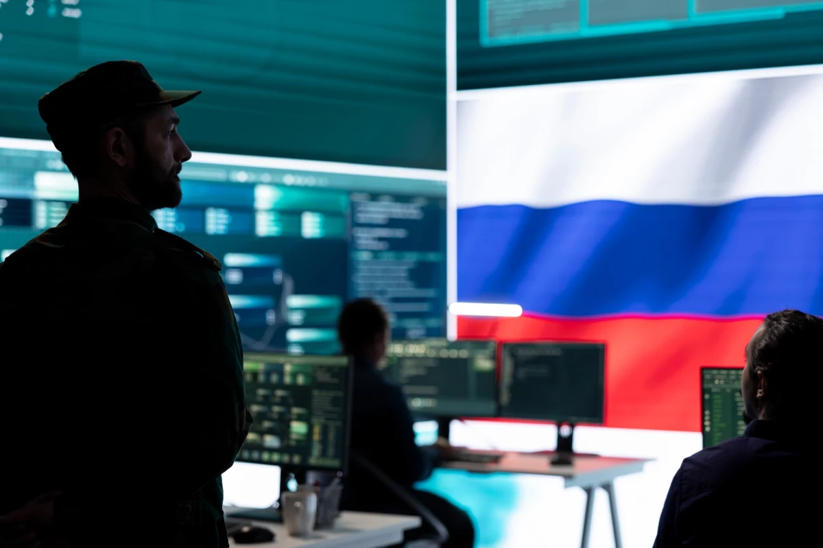 Holenderska Służba Wywiadu Wojskowego i Bezpieczeństwa (MIVD) ujawniła, że w ubiegłym roku doszło do pierwszego "potwierdzonego rosyjskiego aktu sabotażu" przeprowadzonego przez hakerów z Rosji. Szczegółów dotyczących zaatakowanego obiektu nie ujawniono.