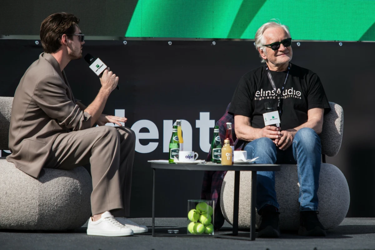 Tegoroczna edycja krakowskiego festiwalu Mastercard OFF CAMERA rozpocznie się już za kilka dni. Jedną z atrakcji będą spotkania z gwiazdami w miasteczku festiwalowym przy Galerii Krakowskiej. Zgodnie z tradycją na widzów czekają też pokazy plenerowe w kilku ciekawych lokalizacjach. 