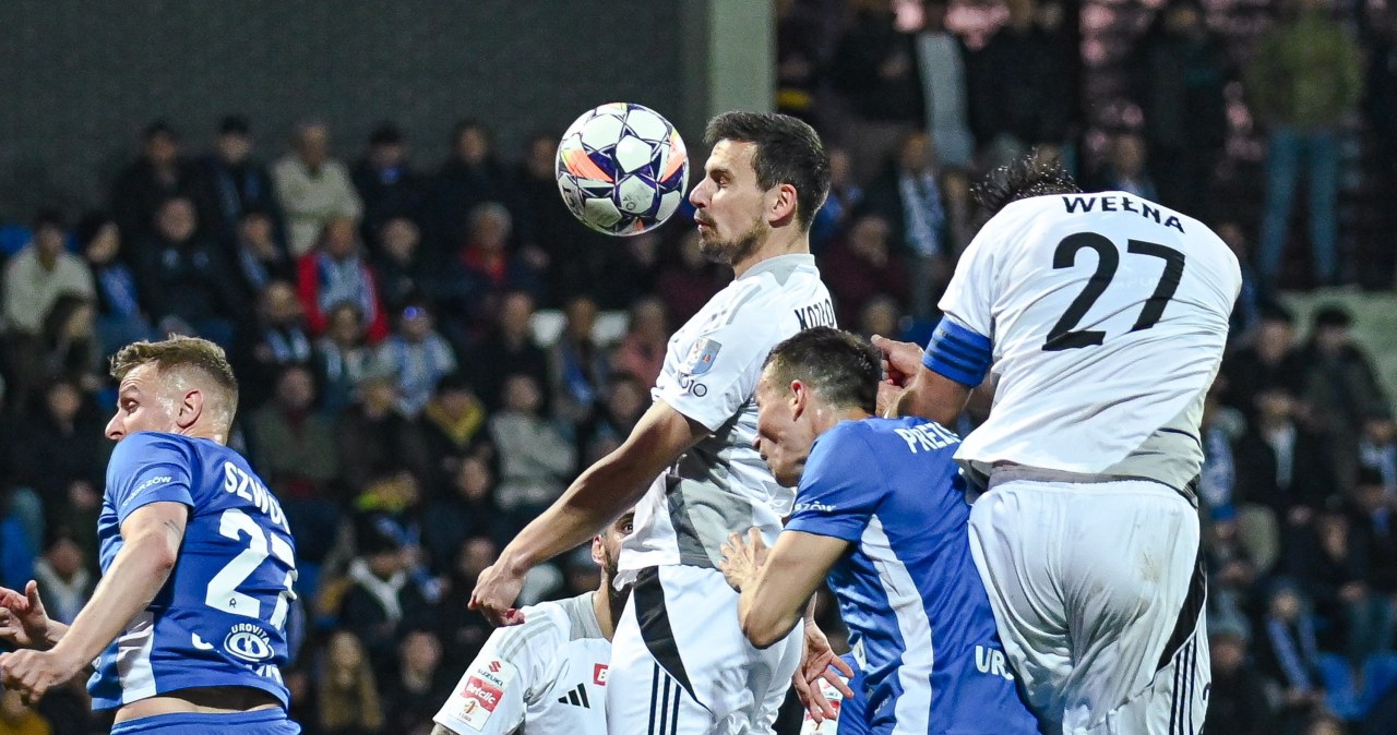 Ależ kanonada w polskiej lidze. Padło siedem goli, sędzia musiał przerwać mecz