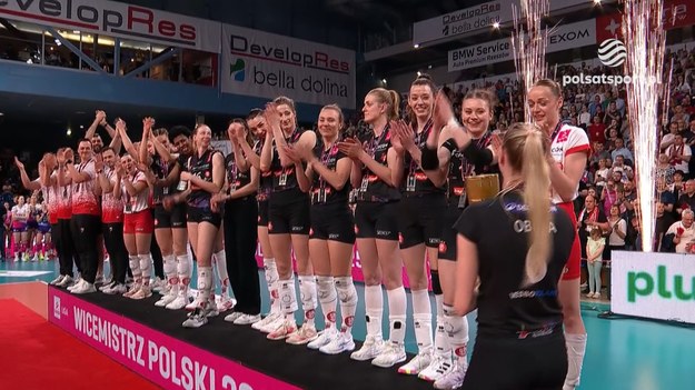 KS DevelopRes Rzeszów pewnie pokonał ŁKS Commercecon Łódź 3:1 w trzecim meczu finałowym TAURON Ligi siatkarek i zdobył mistrzostwo Polski. W materiale wideo ceremonia medalowa po decydującym starciu.