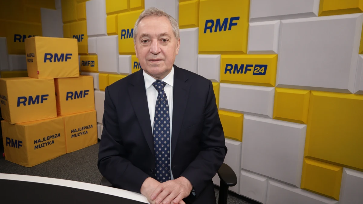 "Przede wszystkim zbieramy na funkcjonowanie partii. Trwa to od września. Systematycznie, skromnie; zbieramy mniej więcej około miliona złotych miesięcznie, ale tyle wydajemy. Nie da się odłożyć, ale spłaciliśmy kredyty, bo przecież mieliśmy 35 mln kredytu. Spłaciliśmy to nie tylko ze składek, bo część subwencji nam wypłacono" - powiedział w Porannej rozmowie w RMF FM Henryk Kowalczyk. Skarbnik Prawa i Sprawiedliwości, były wicepremier i minister rolnictwa w rządzie Zjednoczonej Prawicy wspomniał też, że PiS na komitet wyborczy Karola Nawrockiego zebrał już 10 mln zł. Na kaucję dla Dariusza Mateckiego partia zbierać nie może. 