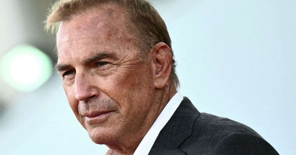 Kinowy amant ledwie co stracił majątek podczas rozwodu. Już przyłapano go z pięknością