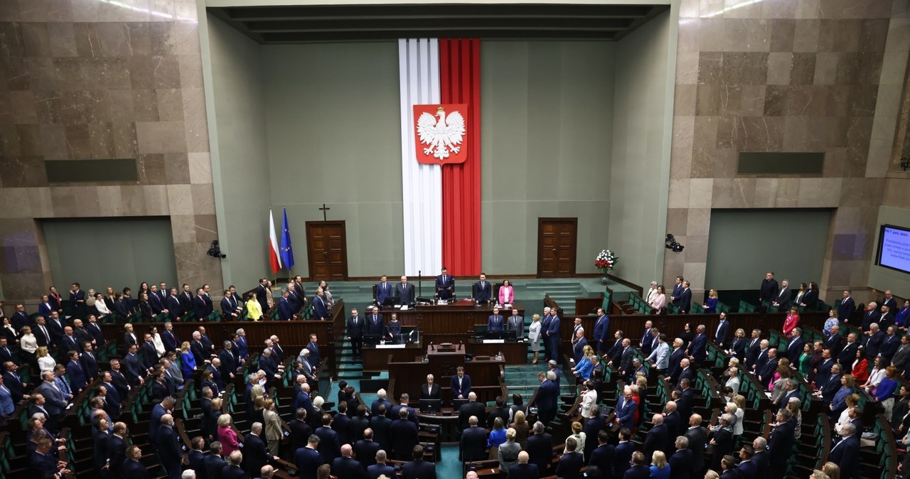 Sejm zdecydował ws. deregulacji. "Robimy to, by przedsiębiorcom było łatwiej"