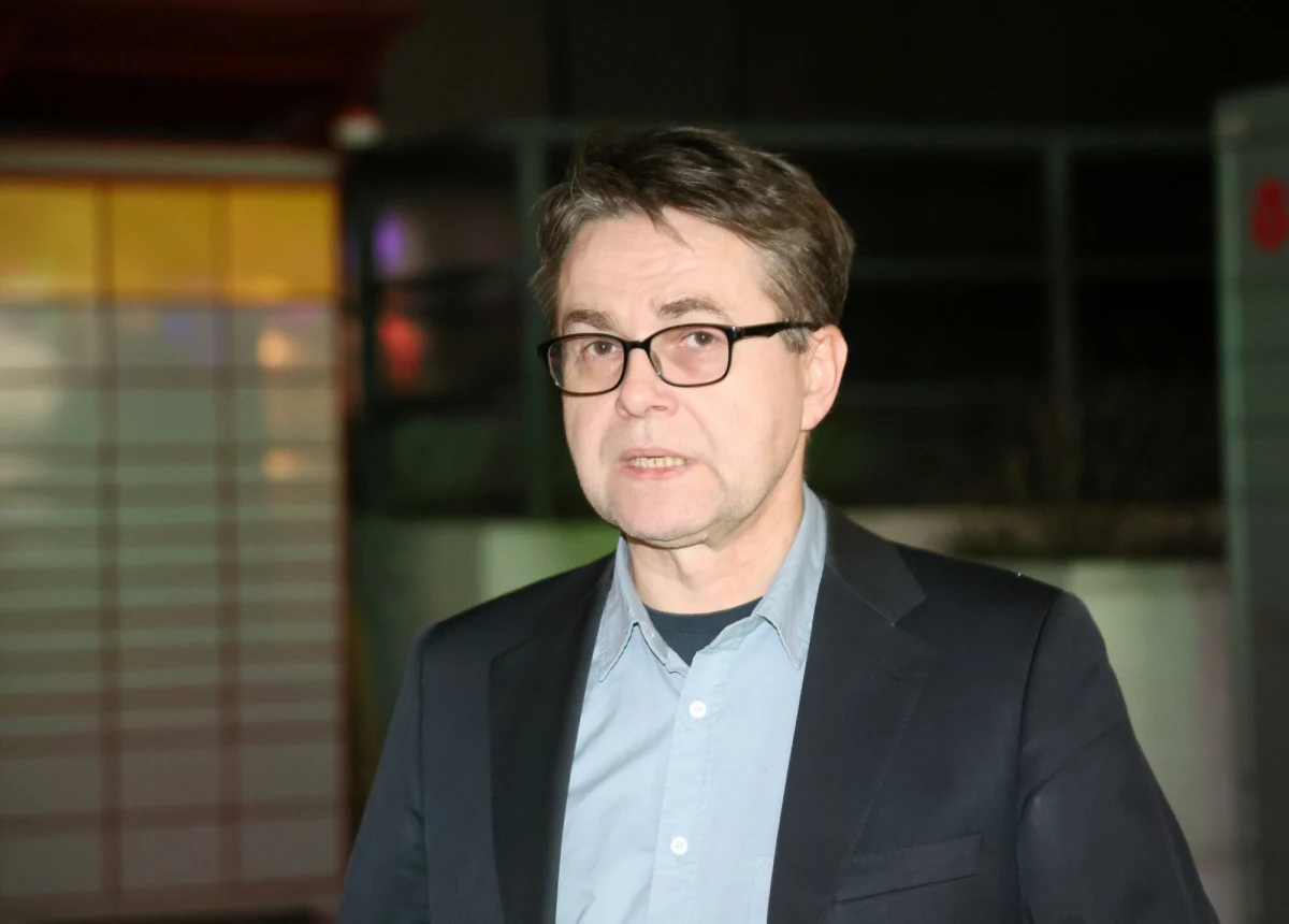 "Pokój" jest wartością, którą jako najbliższą sobie deklaruje pochodzący z Włocławka w woj. kujawsko-pomorskim Maciej Maciak. 54-letni dziennikarz jest jednym z kandydatów na prezydenta, który ma już za sobą kilka prób wejścia do polityki. Maciak opowiada się za współpracą z Rosją i nie ukrywa, że w wielu aspektach poglądy prezentowane za naszą wschodnią granicą są mu bliskie.