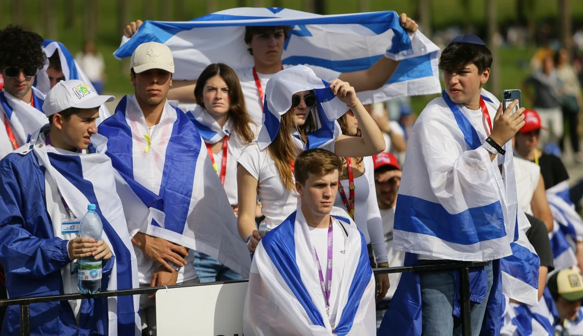 W czwartek, w Dniu Pamięci o Ofiarach Zagłady (Jom Ha-Szoa), w Oświęcimiu odbędzie się Marsz Żywych, związany z wybuchem powstaniem w getcie warszawskim. Tegoroczna edycja ma szczególne znaczenie, gdyż przypada dokładnie 80 lat po wyzwoleniu Auschwitz i zakończeniu II wojny światowej.