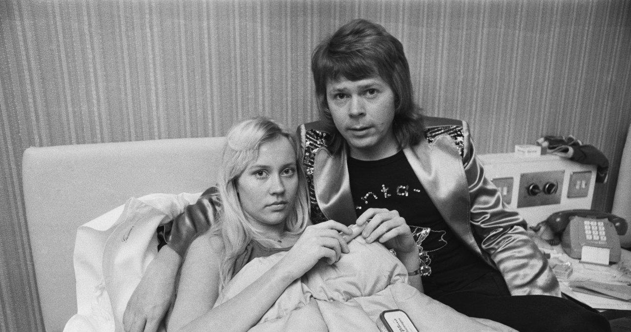 Zakochuje się od pierwszego wejrzenia. Najnowsza żona jest młodsza o 28 lat