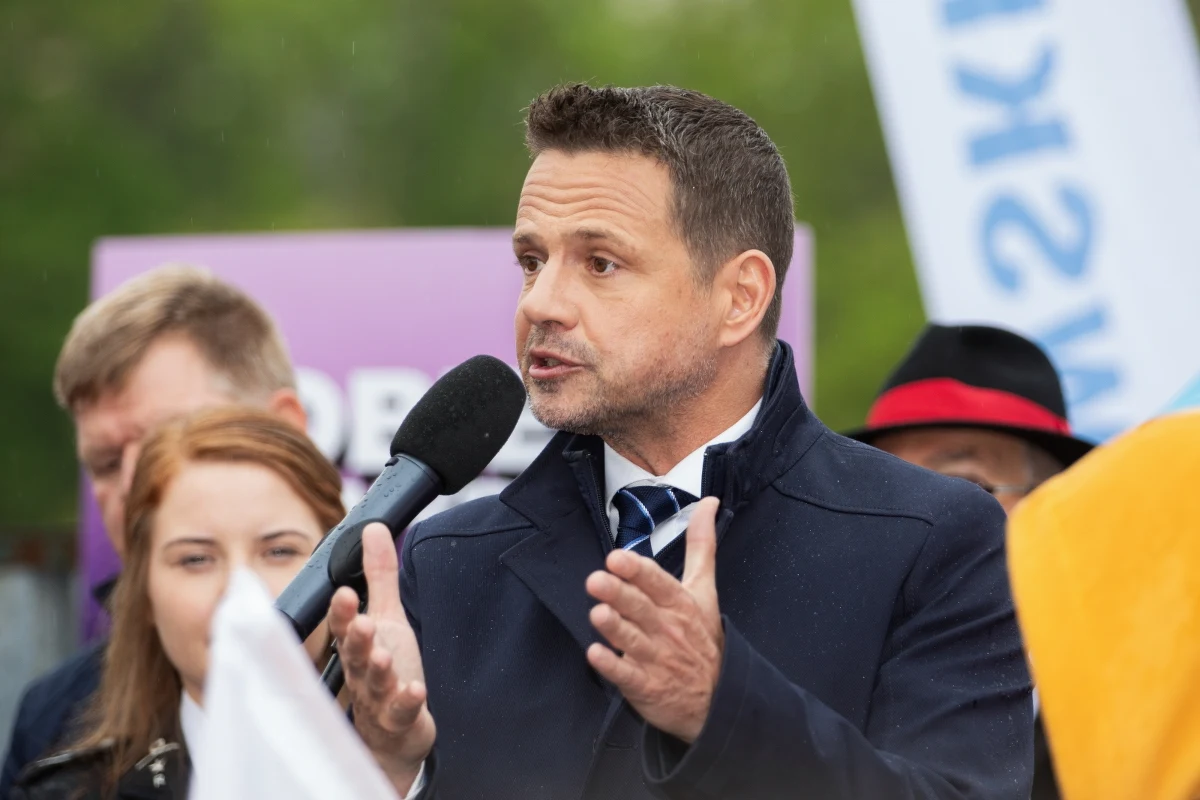 Stanowcze "nie" Rafała Trzaskowskiego dla propozycji Szymona Hołowni. Prezydent Warszawy nie chce debatować z marszałkiem Sejmu jeden na jeden w Gdańsku.