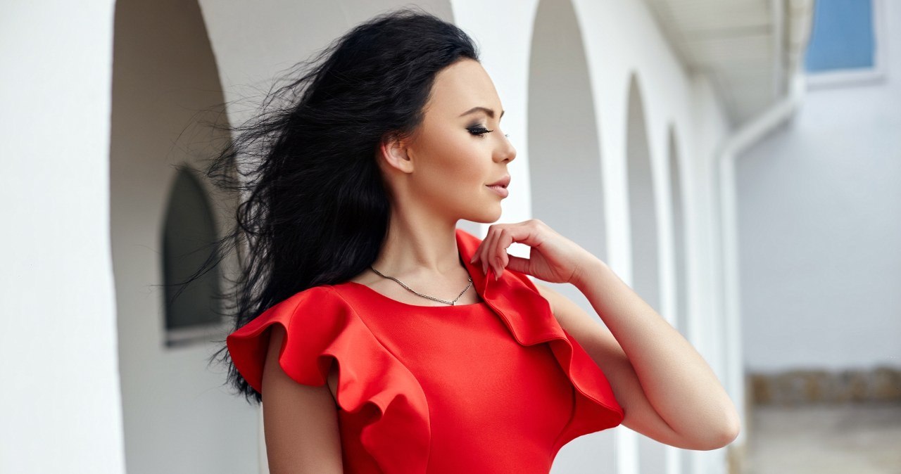 Te stylizacje chrzestnej zrobią furorę na komunii. Masz to w swojej szafie?