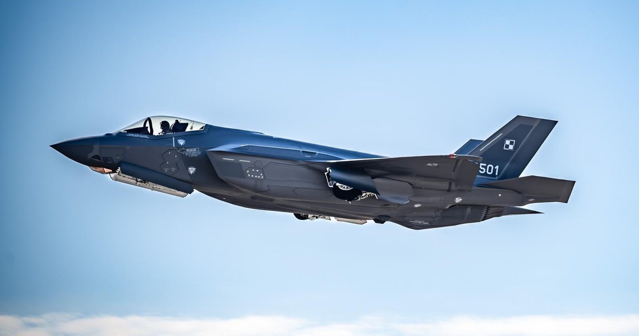 Kolejny kamień milowy. Trzeci Polak zasiadł za sterami F-35