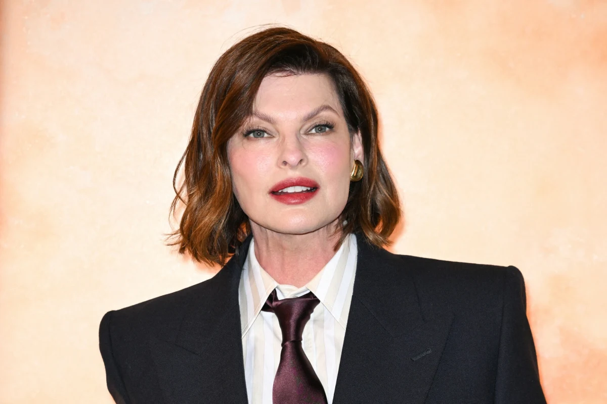 Była muzą wielu znanych projektantów mody, takich jak Karl Lagerfeld, Gianni Versace i Giorgio Armani. Linda Evangelista, jedna z najsłynniejszych topmodelek lat 90. usunęła się w cień z powodu deformacji ciała po zabiegu wyszczuplającym. Pozwała firmę Zeltiq Aesthetics, żądając 50 mln dolarów. Wciąż nie akceptuje swojego wyglądu i zmaga się z problemami zdrowotnymi, w tym rakiem piersi. Mimo trudności, podkreśla, że wygrała z nowotworem i patrzy z optymizmem w przyszłość.