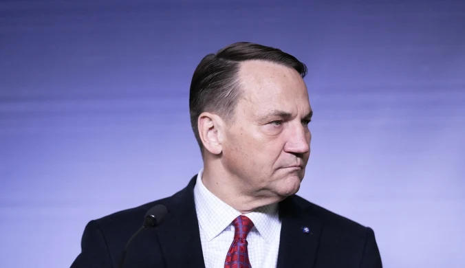 Minister Sikorski zwrócił się bezpośrednio do Rosjan. Nadeszła odpowiedź