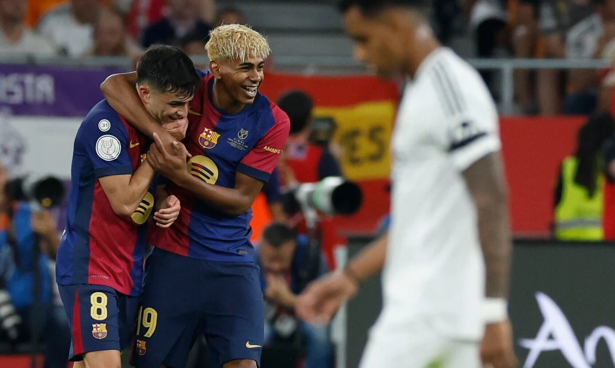 ​Choć mecz zaczął się późno, bo o godz. 22:00, to ci, którzy go nie widzieli, mogą żałować. Sobotni finał Pucharu Króla przyniósł wiele emocji, zwrotów akcji, pięć goli i trzy czerwone kartki. Finalnie trofeum wznieśli w górę piłkarze Barcelony, którzy pokonali Real Madryt 3:2.