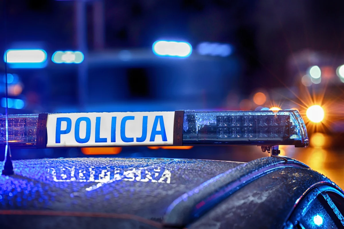 Pościg i strzały za samochodem, w którym mogły być przewożone narkotyki. Do takich scen doszło w niedzielę na granicy województw mazowieckiego i warmińsko-mazurskiego.