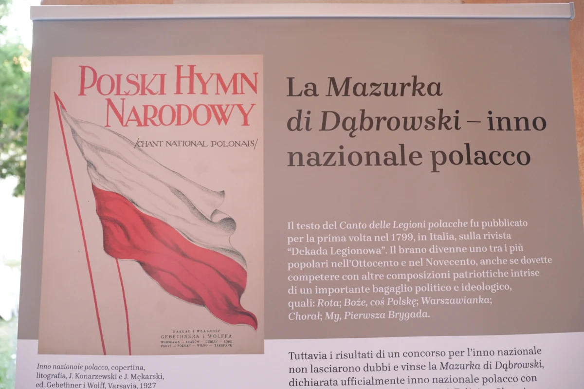W tym wyjątkowym dniu, kiedy Polska obchodzi 234. rocznicę uchwalenia Konstytucji 3 Maja, warto przypomnieć sobie słowa, które od lat brzmią z dumą w sercach Polaków - Mazurek Dąbrowskiego. Jaka jest jego oficjalna treść? O czym mówią słowa hymnu? Kiedy wykonuje się hymn? Tego dowiecie się z naszego artykułu.