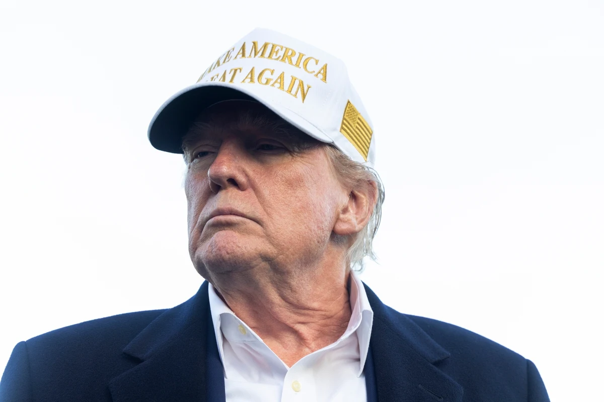 Prezydent USA Donald Trump w swoim stylu nawiązał do odbywających się w Kanadzie wyborów. Zasugerował obywatelom tego kraju wybranie kogoś, kto zgodzi się na przyłączenie go do Stanów Zjednoczonych. 