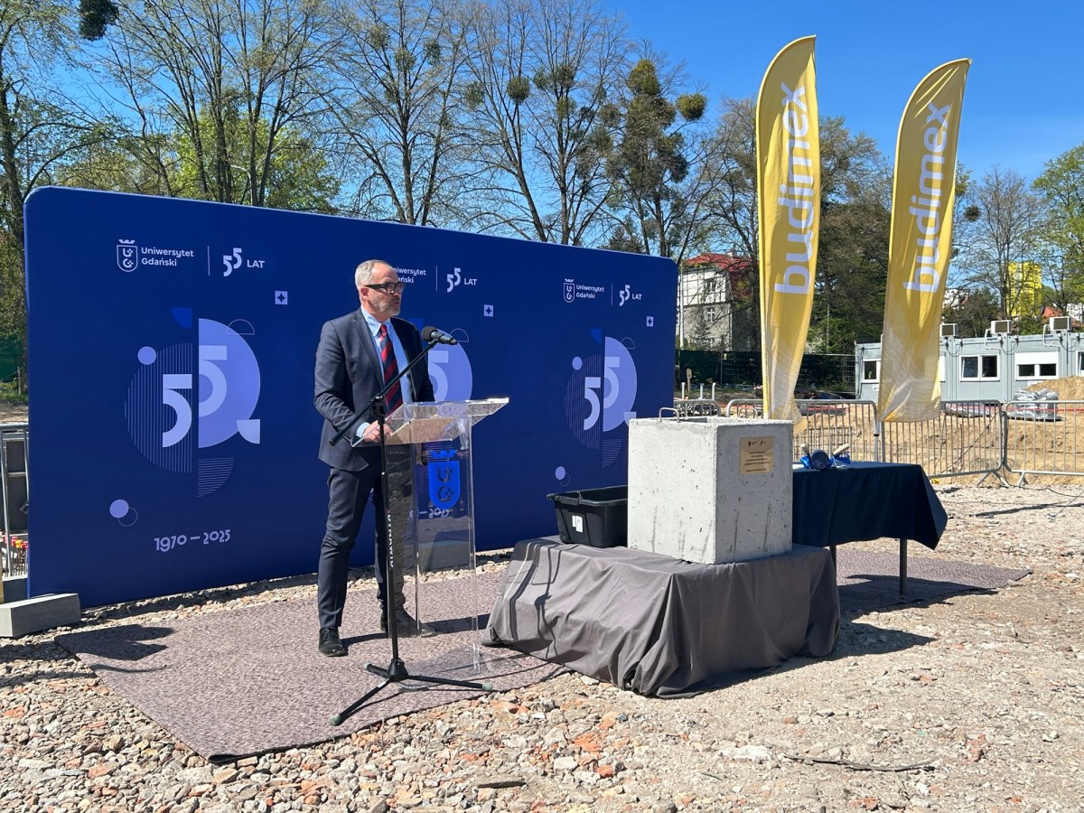 „Koniec sportowej bezdomności”. Rusza budowa Centrum Sportowego UG