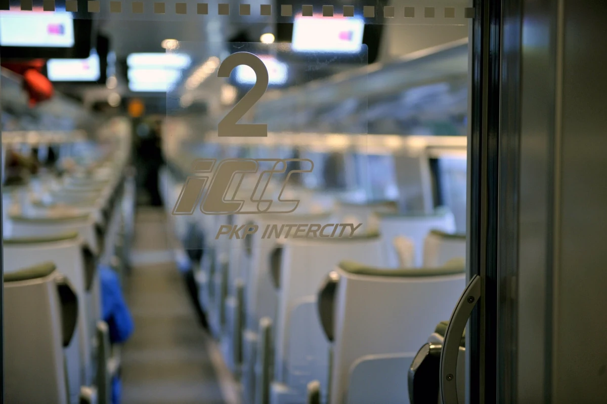 Koleje Śląskie, mimo przebudowy Katowickiego Węzła Kolejowego, uruchomiły dodatkowe połączenia na długi majowy weekend. Więcej pociągów jedzie w Beskidy. Przewoźnik zapowiada też połączenie do Zakopanego, które zwykle jest w rozkładzie wakacyjnym.