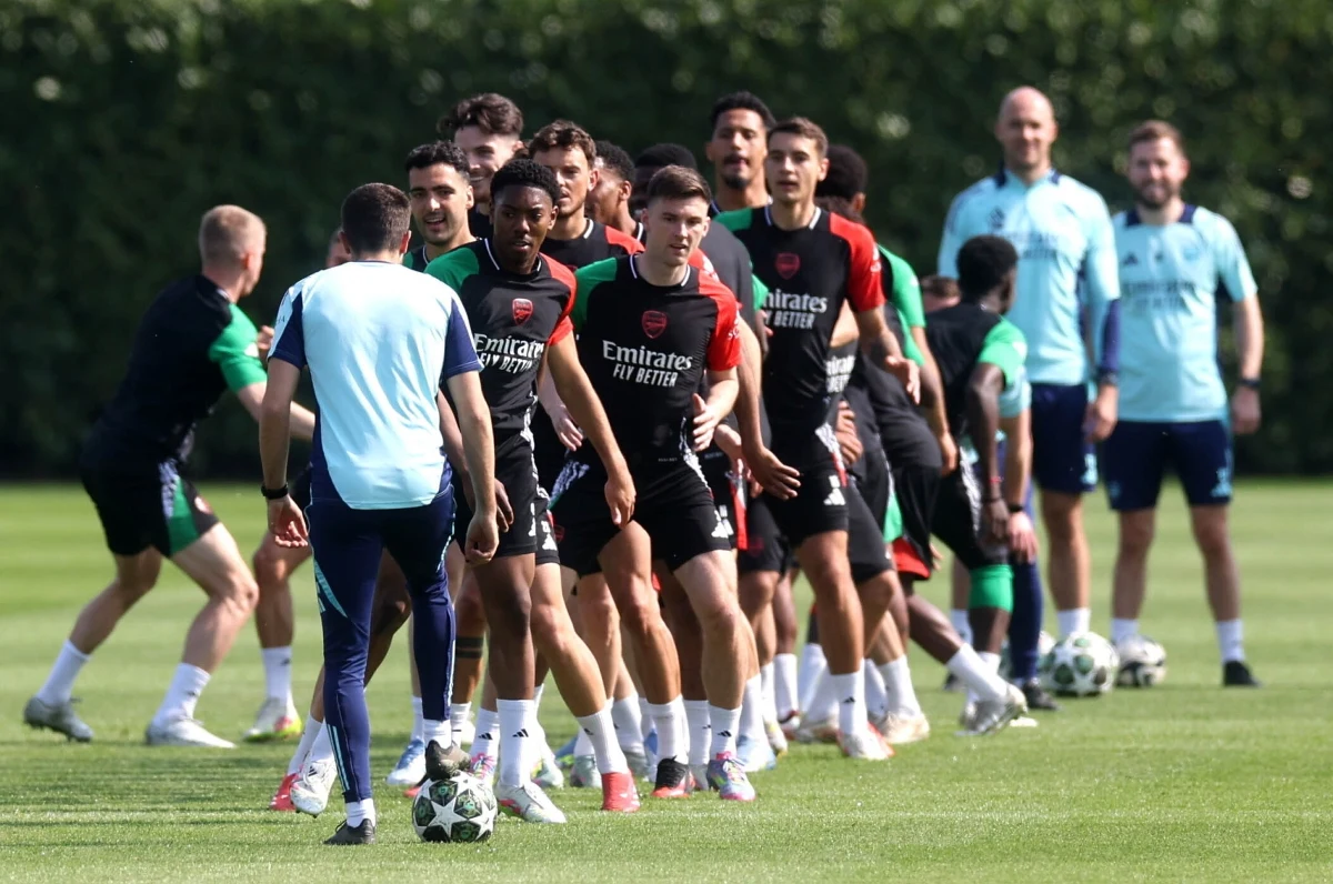 Cztery drużyny pozostały w grze o triumf w Lidze Mistrzów. Dwie z nich wieczorem otworzą rywalizację w półfinałach. O 21 w Londynie Arsenal podejmie PSG. Paryżanie już pewni mistrzostwa Francji mogą skupić się na Champions League. Arsenal też, bo choć wicemistrzostwo Anglii nie jest jeszcze pewne, to sukces w Europie stanowić będzie nieporównywalnie większą wartość.