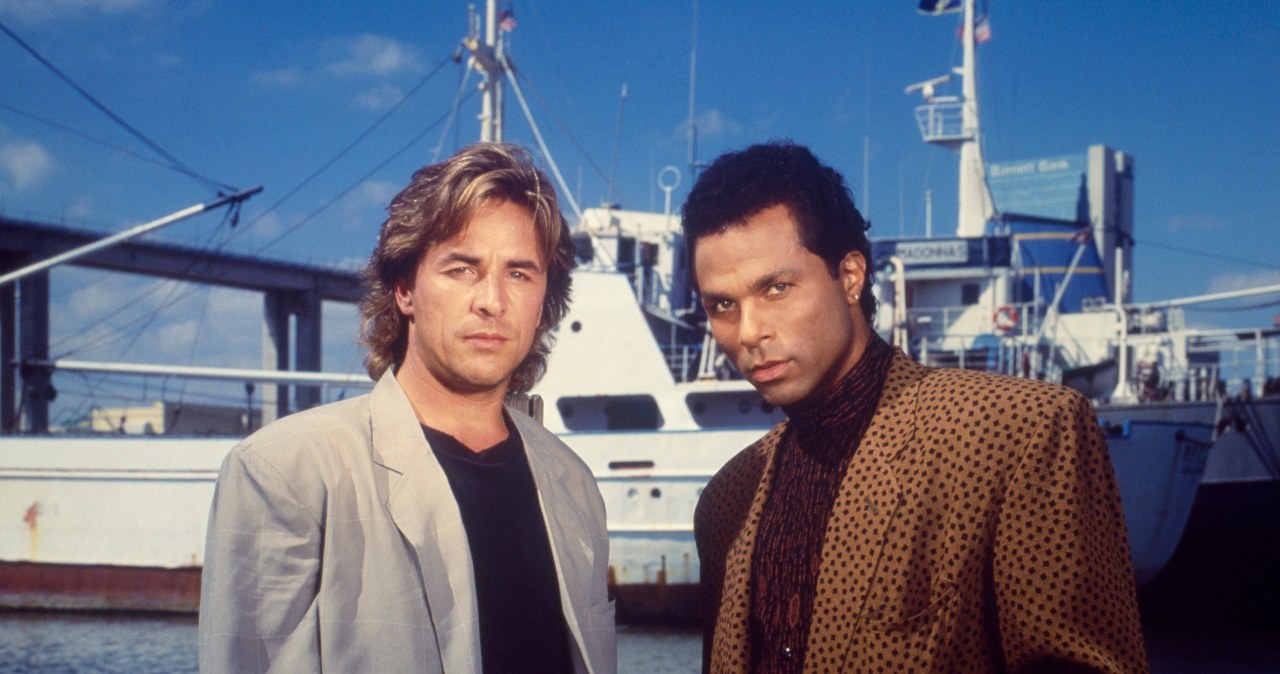 "Policjanci z Miami" powrócą do kin. Za kamerą twórca "Top Gun: Maverick"