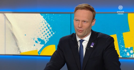 Flaga Polski na debacie. Mastalerek: To wyraz frustracji