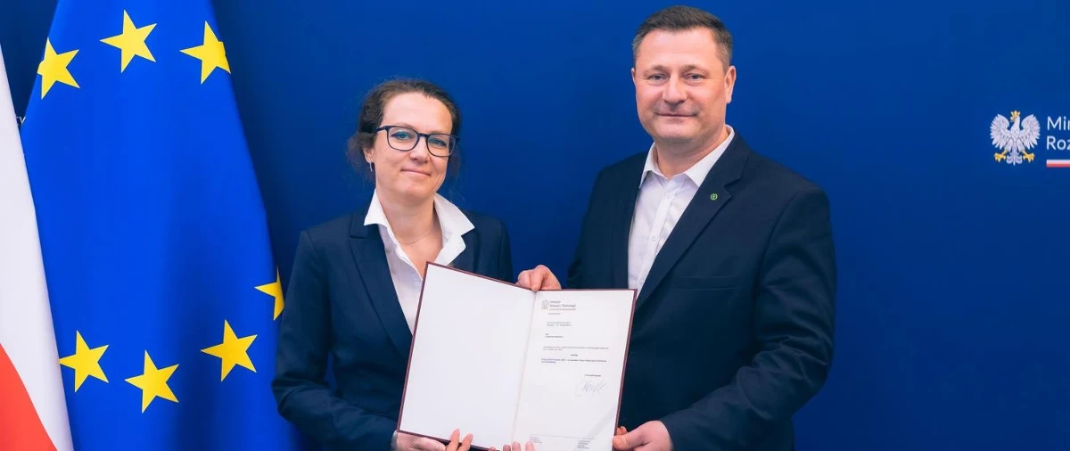 Ministerstwo Rozwoju i Technologii poinformowało, że dr Marta Ewa Wachowicz została nową prezes Polskiej Agencji Kosmicznej. Wcześniej szefem POLSY był prof. Grzegorz Wrochna, który jednak został odwołany ze stanowiska po aferze związanej z nieprawidłowym powiadomieniem pozostałych państwowych instytucji o amerykańskiej rakiecie kosmicznej Falcon 9, która w drugiej połowie lutego spłonęła nad Polską, a kilka jej fragmentów odnaleziono w naszym kraju.