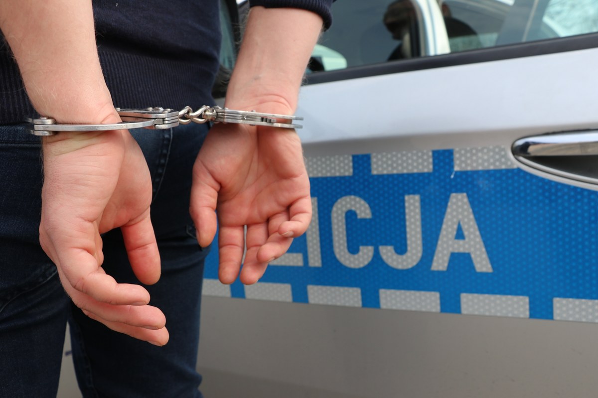 Ścigany pięcioma listami gończymi w rękach policji. Trafi do więzienia