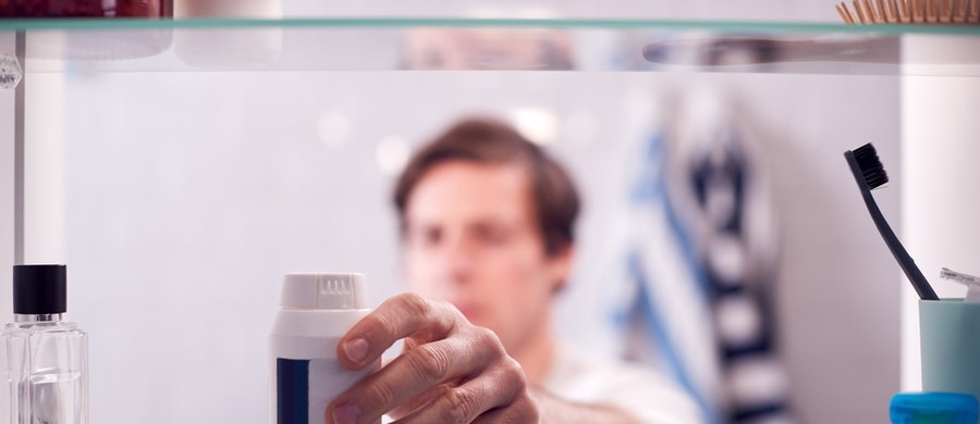 Leki, alkohol, środki psychoaktywne – to substancje, którymi najczęściej się trujemy. Do zatruć dochodzi też przypadkowo - po spożyciu grzybów i innych roślin lub po ukąszeniach przez gady i owady. Ogromnym problemem są zatrucia tlenkiem węgla, szczególnie w sezonie grzewczym. W cyklu „Twoje Zdrowie w Faktach RMF FM” przypominamy również, że w najbliższym otoczeniu domowym znajdują się substancje, które niewłaściwie używane, mogą być groźne dla zdrowia i życia. 