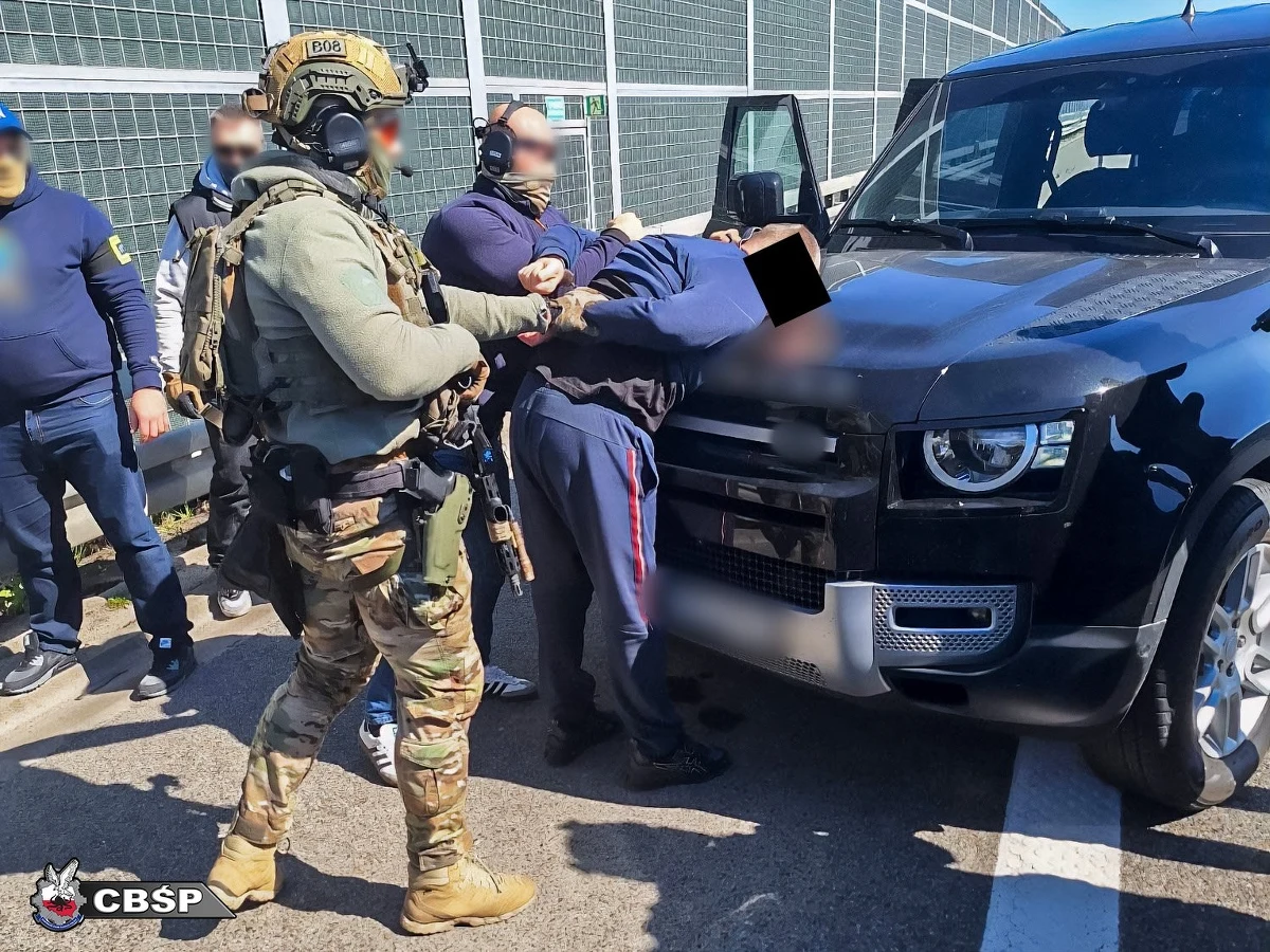 Trzy osoby zostały zatrzymane przez Centralne Biuro Śledcze Policji w związku z zabójstwem Litwina na terenie Finlandii. To dwaj Ukraińcy i Polak. Do zbrodni doszło w lutym. 