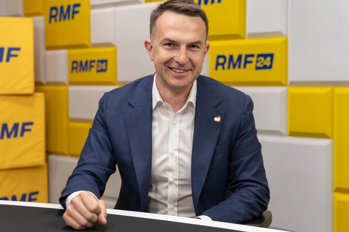 Europa bardzo mocno stawia na rozwój przemysłu zbrojeniowego, także polskiego - powiedział w Porannej rozmowie w RMF FM Adam Szłapka. Minister ds. UE, poseł Koalicji Obywatelskiej mówił też m.in. o blackoucie na Półwyspie Iberyjskim i podobnych zagrożeniach dla Polski.