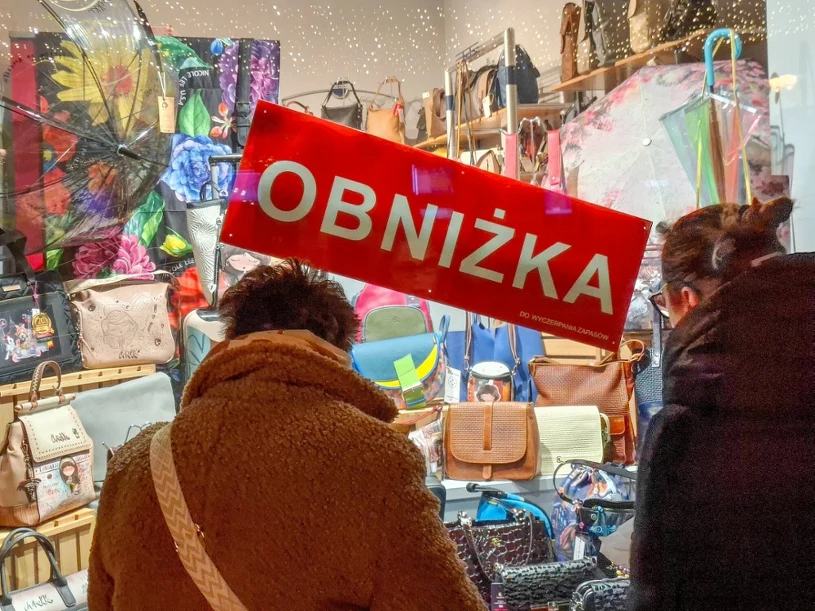 Sklepy znalazły sposób na klientów. Tak przyciągają ich do swoich placówek