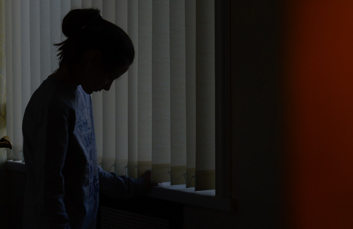 Wykorzystywał 12-latkę, znęcał się nad chłopcem. Matka i partner skazani