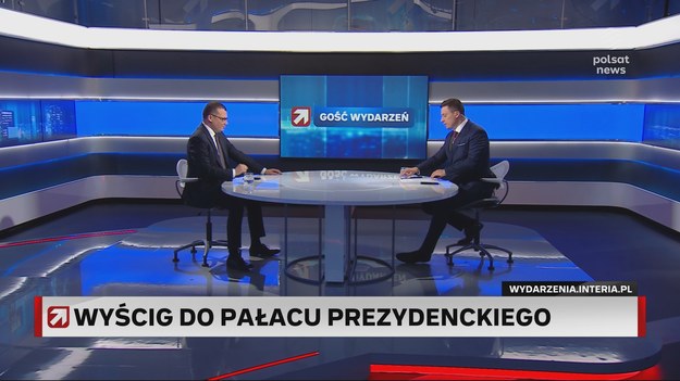 Wybory wygrywa się na takich bitwach jak w Końskich, (...) w żaden sposób cała sytuacja nie urągała biało-czerwonym barwom - mówił w programie "Gość Wydarzeń" Paweł Szefernaker. Szef sztabu Karola Nawrockiego odniósł się w ten sposób do zostawienia flagi przez kandydata na prezydenta po jednej z debat - Zostawił tę flagę w miejscu zwycięskiej bitwy - przekonywał.