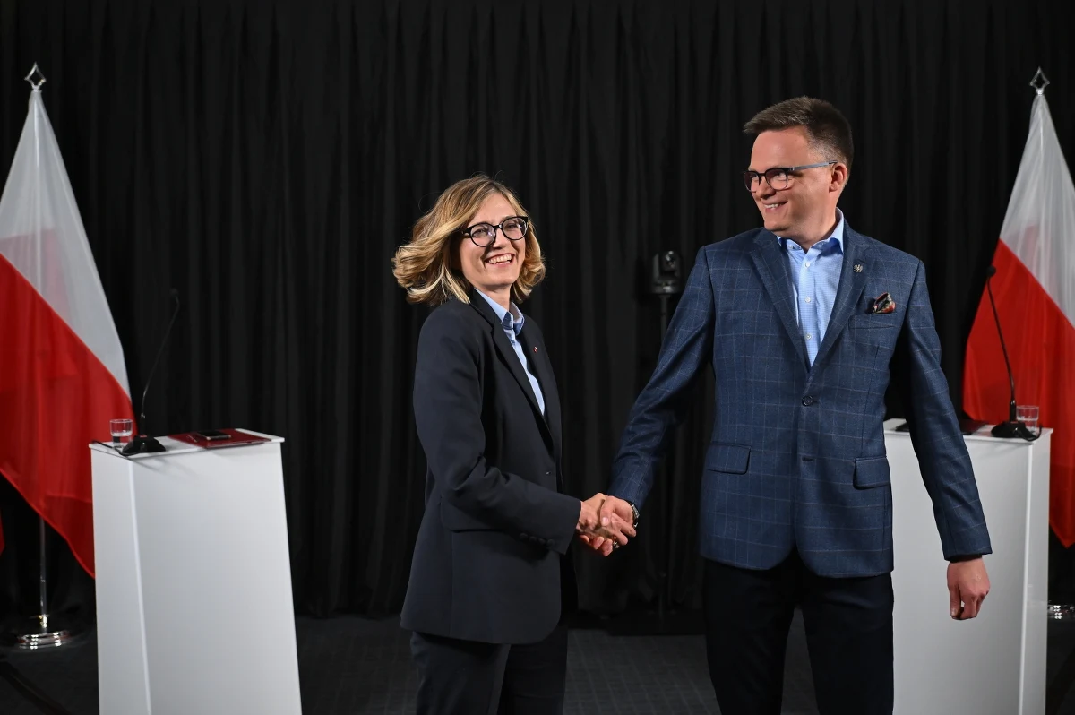 Kandydujący w wyborach prezydenckich Magdalena Biejat i Szymon Hołownia spotkali się w Gdyni na debacie 1 na 1. W rozmowie pojawił się m.in. temat wieku emerytalnego. Kandydatka Lewicy opowiedziała się za tym, by mężczyźni przechodzili na emeryturę szybciej. 